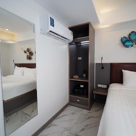 Roomquest Sukhumvit36 Bts Thonglor Бангкок Екстер'єр фото