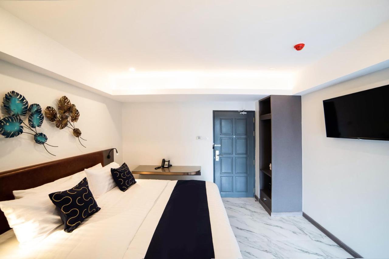 Roomquest Sukhumvit36 Bts Thonglor Бангкок Екстер'єр фото