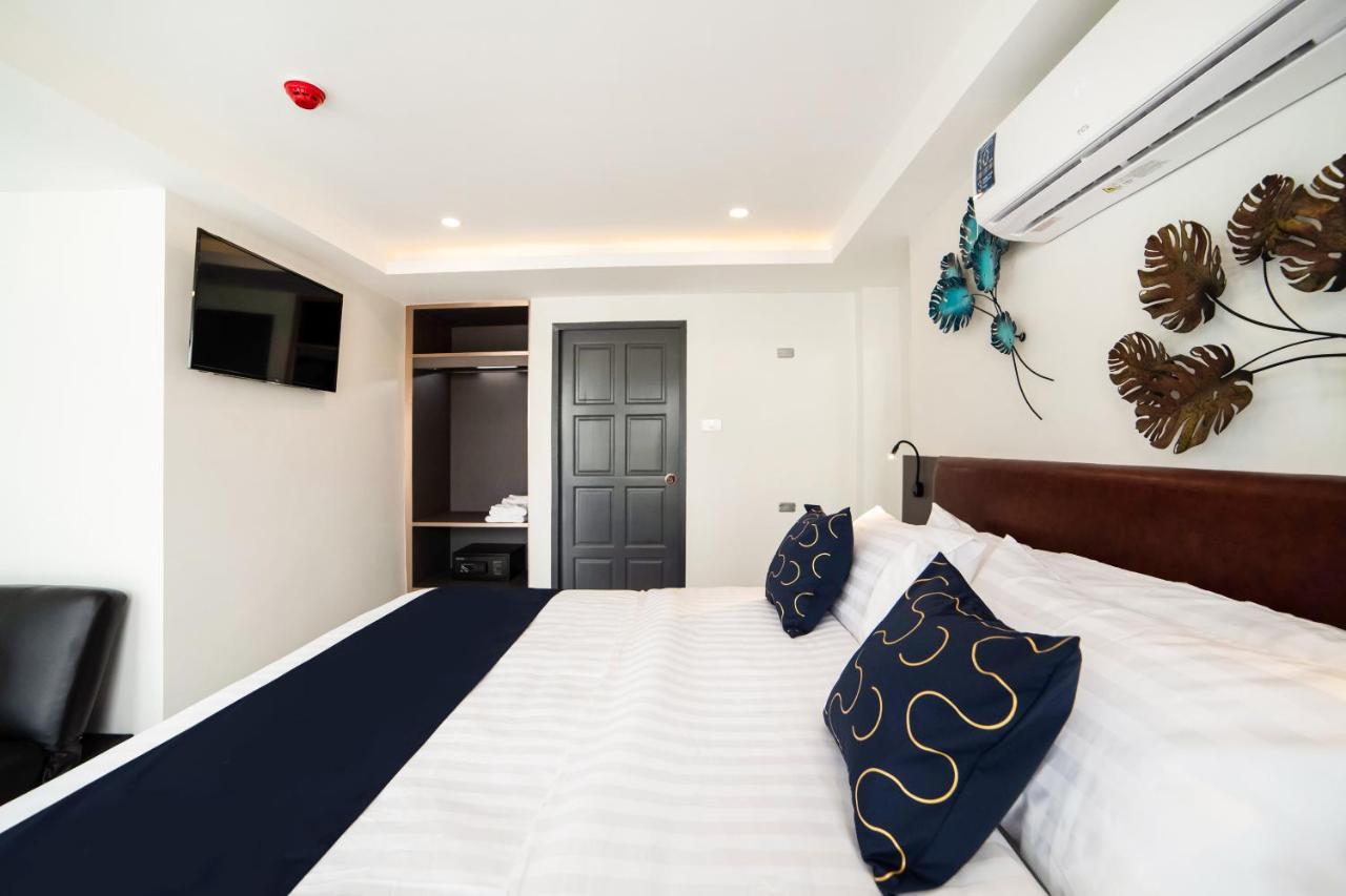 Roomquest Sukhumvit36 Bts Thonglor Бангкок Екстер'єр фото