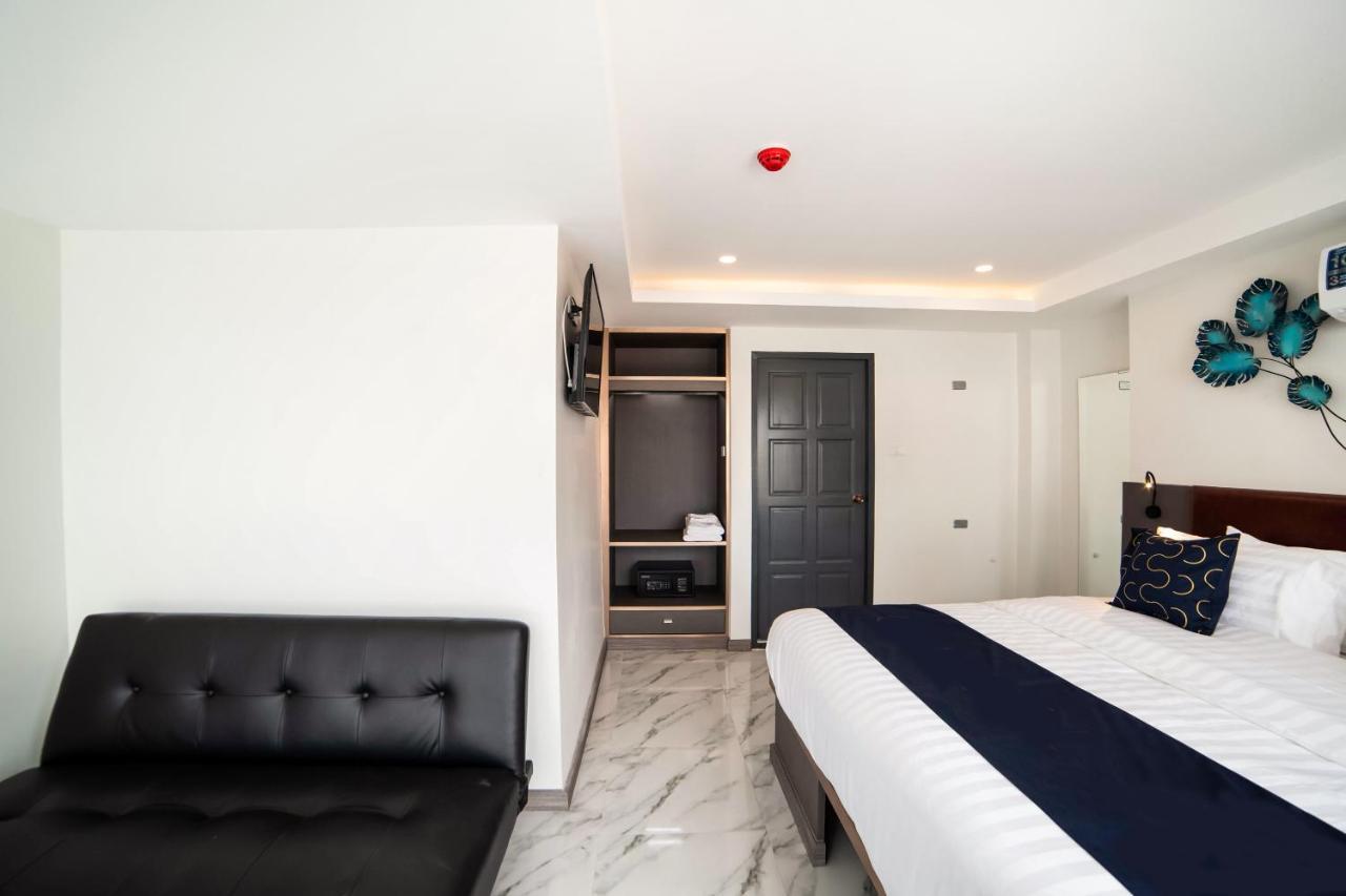 Roomquest Sukhumvit36 Bts Thonglor Бангкок Екстер'єр фото