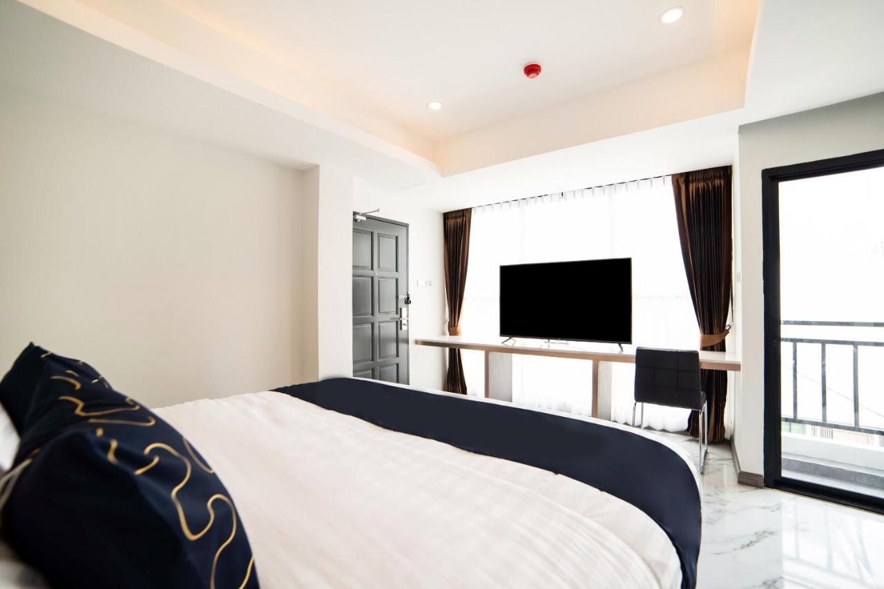 Roomquest Sukhumvit36 Bts Thonglor Бангкок Екстер'єр фото